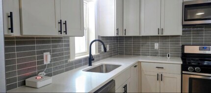 1117 N Iowa St in South Bend, IN - Foto de edificio - Building Photo