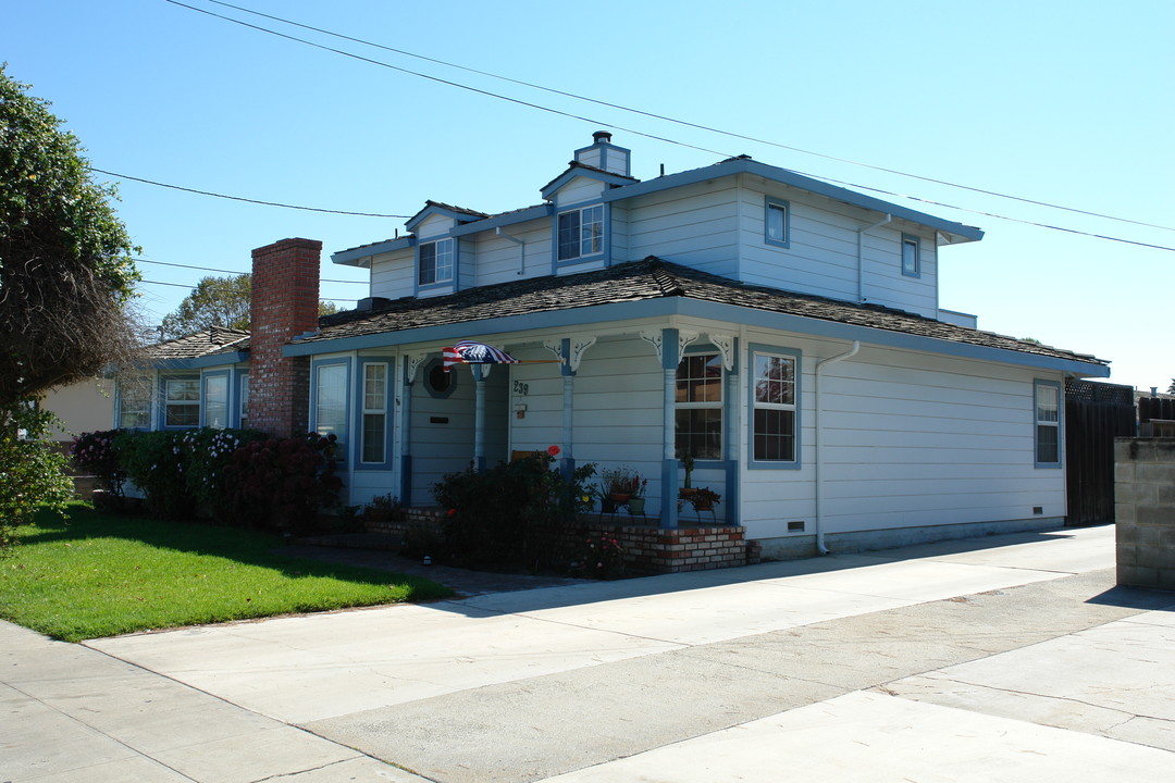 239 Clay St in Salinas, CA - Building Photo