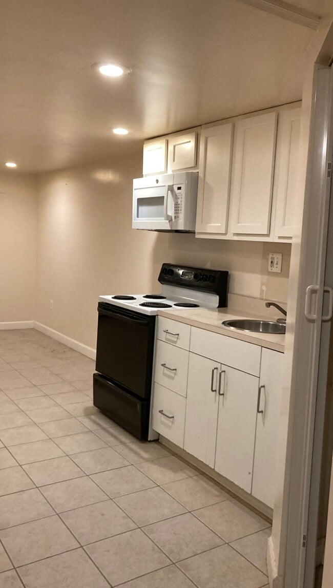 9510 Lawnsberry Ter in Silver Spring, MD - Building Photo - Building Photo