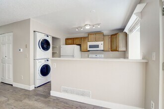 14336 E Temple Pl in Aurora, CO - Building Photo - Building Photo