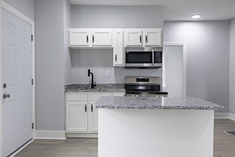 3655 Besuden Ct in Cincinnati, OH - Foto de edificio - Interior Photo