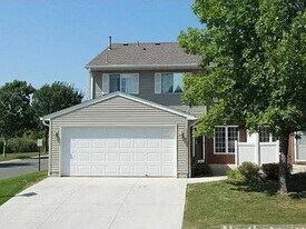 1238 Larkspur Ln in Waconia, MN - Building Photo