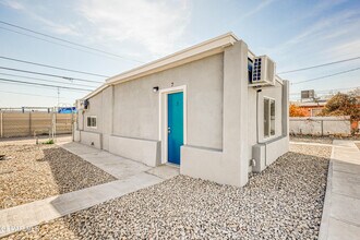 3622 Douglas Ave in El Paso, TX - Building Photo - Building Photo
