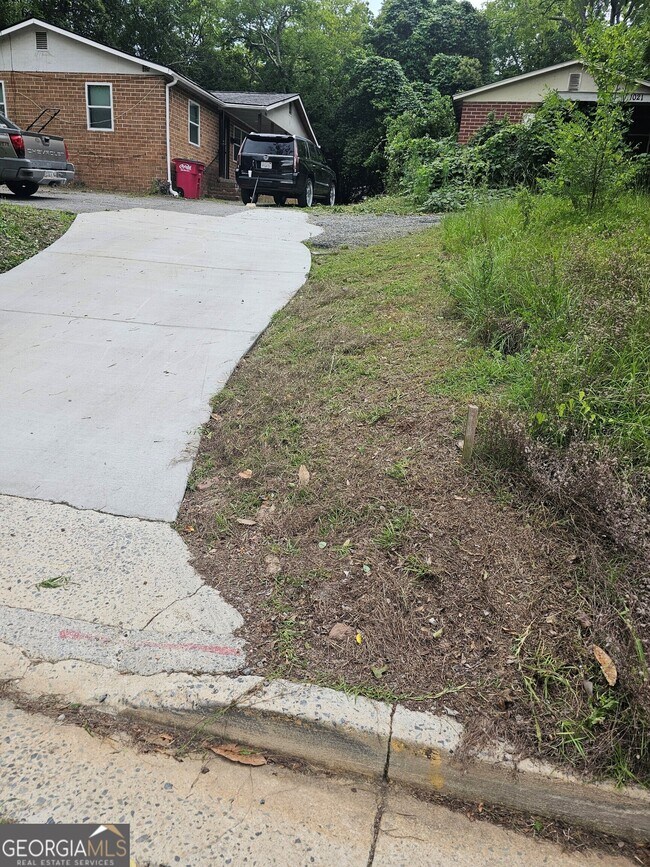 property at 1029 Maple St