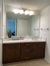 400 Hobron Ln, Unit 3415 in Honolulu, HI - Foto de edificio - Building Photo