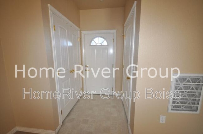 10183 W Rifleman Ln in Boise, ID - Building Photo - Building Photo