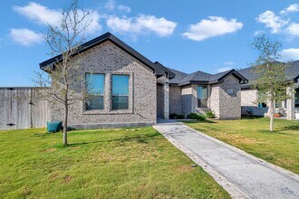 3741 Alnwick Dr in Odessa, TX - Building Photo - Building Photo