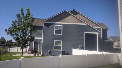 42 Muskrat Dr in Kalispell, MT - Building Photo - Building Photo