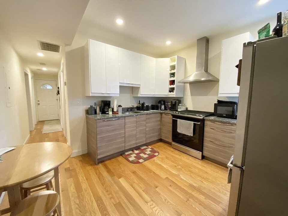 19 Ramsey St, Unit 2 in Boston, MA - Building Photo