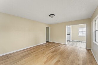 2965 S Rimpau Blvd in Los Angeles, CA - Building Photo - Building Photo