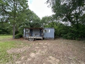 9758 Farris Loop in Midway, TX - Building Photo