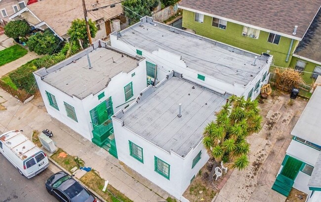 4052 S Normandie Ave in Los Angeles, CA - Building Photo - Building Photo