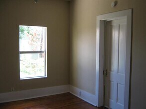 823 Avenue K in Galveston, TX - Building Photo - Building Photo