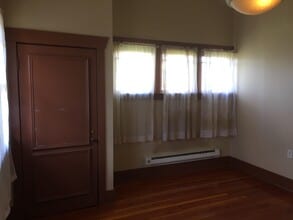 105 125th St E in Tacoma, WA - Building Photo - Building Photo