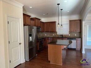 121 Regency Ct in Warner Robins, GA - Building Photo - Building Photo