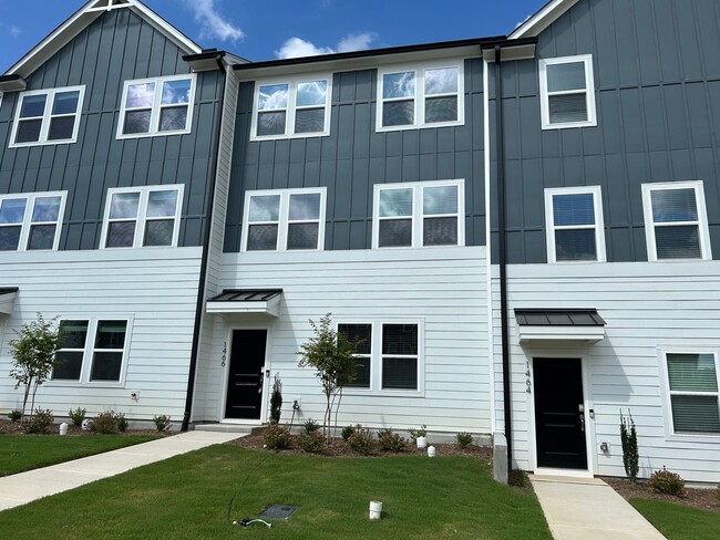 property at 1466 Hasse Ave
