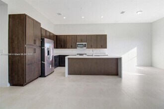 32207 SW 196th Ave in Homestead, FL - Building Photo - Building Photo