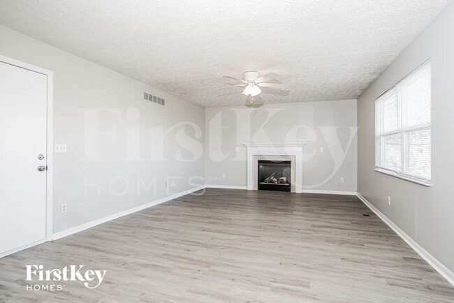 property at 6046 Glenn Trce Ln