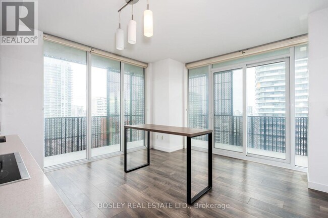 1511-1518 EGLINTON Ave in Toronto, ON - Building Photo - Building Photo
