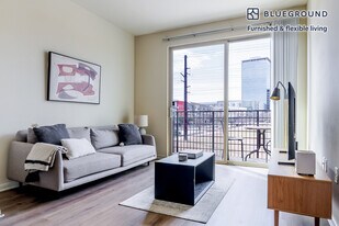 3001 Esperanza Crossing in Austin, TX - Building Photo