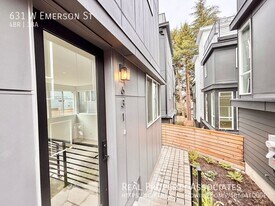 631 W Emerson St in Seattle, WA - Building Photo