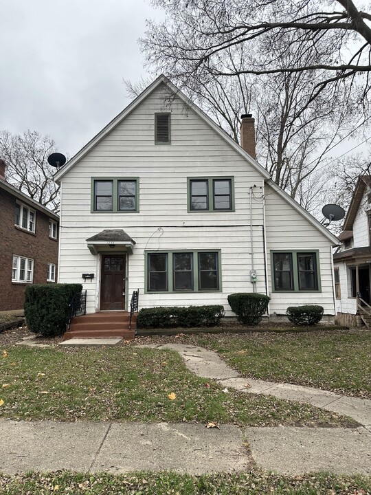 1233 Crosby St in Rockford, IL - Foto de edificio