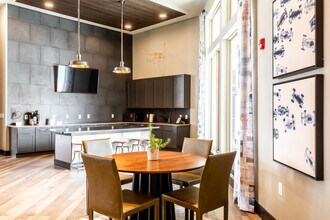 The Woodford on Mockingbird in Midland, TX - Foto de edificio - Building Photo