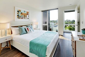 Rooster Apartments in Seattle, WA - Building Photo - Building Photo