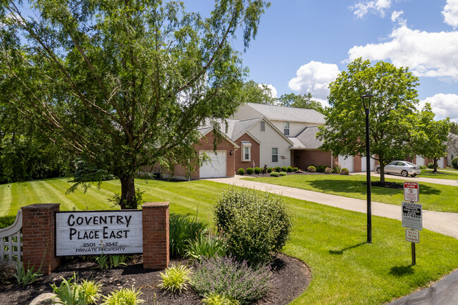 Coventry Place East in Cincinnati, OH - Building Photo - Building Photo