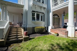 1041 Great Pond Rd in North Andover, MA - Building Photo - Building Photo