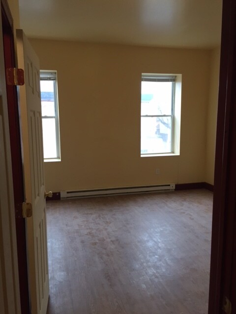 1802 W Susquehanna Ave in Philadelphia, PA - Foto de edificio - Building Photo