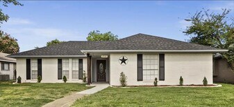 2510 Wilmington Dr in Garland, TX - Building Photo