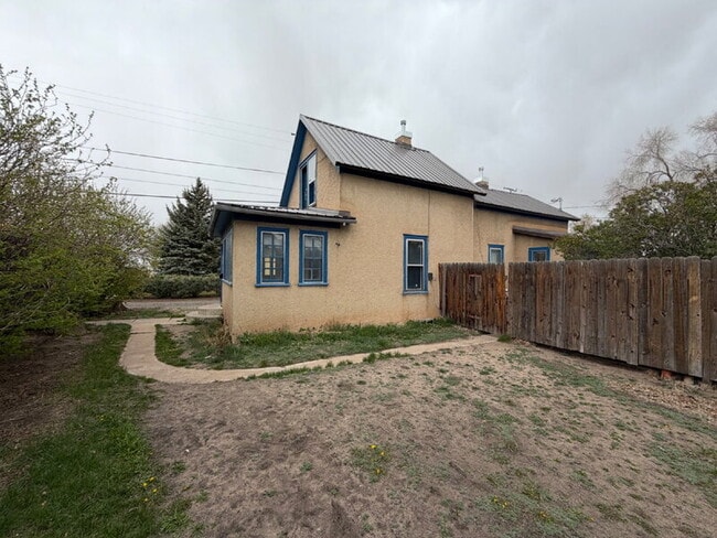 511 E Fremont St in Laramie, WY - Building Photo - Building Photo