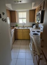 1215 E Lemon St, Unit 228 in Tempe, AZ - Foto de edificio - Building Photo