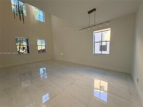 1570 Elm Grove Rd in Weston, FL - Building Photo - Building Photo