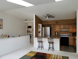 302 Pinewood Cir, Unit 302 in Plymouth, MI - Building Photo