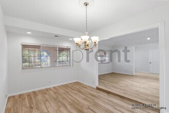 1400 Arkell Rd in Walnut Creek, CA - Foto de edificio - Building Photo