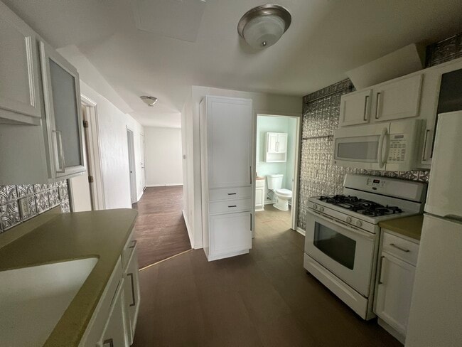 245 Corry St, Unit #1