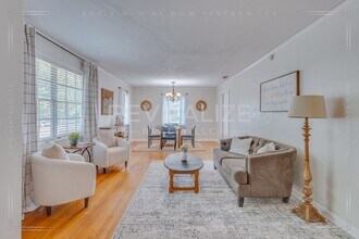 276 W Walton Ave in Mobile, AL - Foto de edificio - Building Photo
