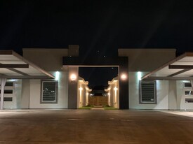 1623 W Smt Dr, Unit 3 in Pharr, TX - Building Photo