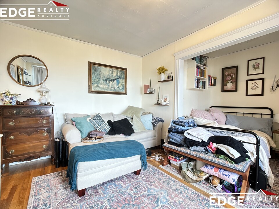 28 Quint Ave, Unit 55 in Boston, MA - Building Photo