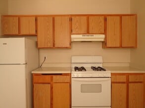 420 Sahara Dr in Ridgecrest, CA - Building Photo - Building Photo