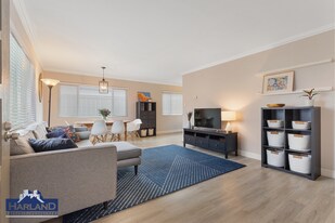 1315 Bush St in Oceanside, CA - Building Photo