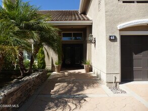 48 Golden Glen Dr in Simi Valley, CA - Building Photo - Building Photo