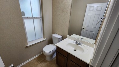 5707 Sugarberry in San Antonio, TX - Foto de edificio - Building Photo