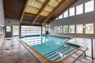 The Pines of Cloverlane Apartments in Ypsilanti, MI - Building Photo - Interior Photo