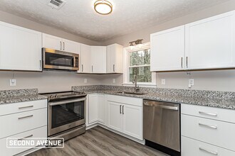 958 Ellison Ct in Austell, GA - Building Photo - Building Photo