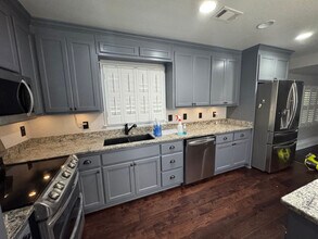 6212 Laurel Wood Trail in Flowery Branch, GA - Building Photo - Building Photo