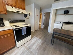 1605 Benttree Dr in Killeen, TX - Building Photo - Building Photo