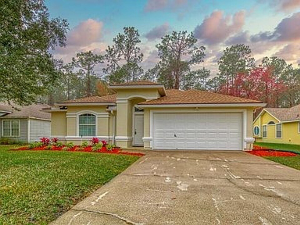 185 Johns Glen Dr in Saint Johns, FL - Foto de edificio